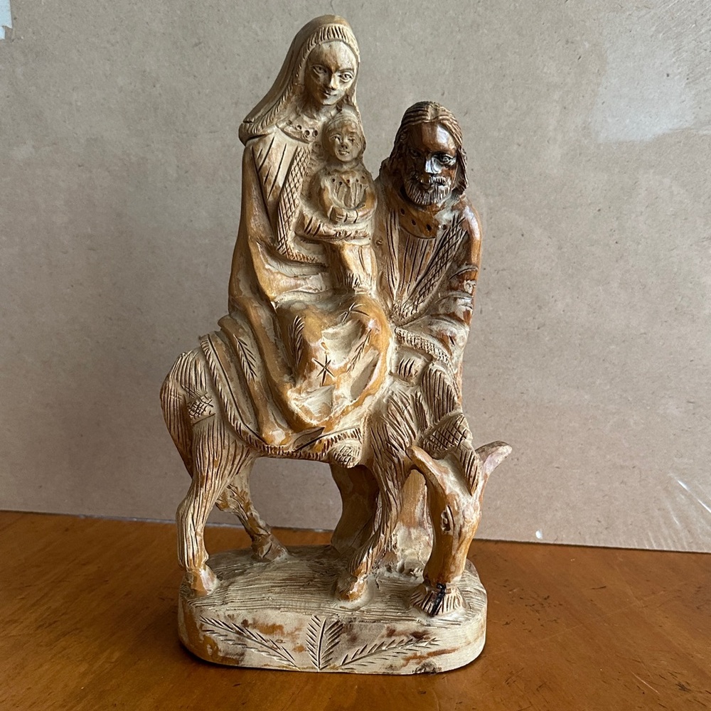 VINTAGE Handcrafted Beige/Tan Holy Family Figurine - Decorative Home Art